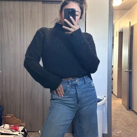 Bundle 3 for $50 | Vtg St. John’s bay sweater 🦋 - Picture 4 of 9